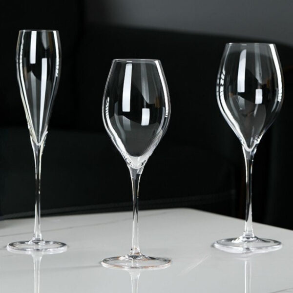 mikiba Ultra Thin Elegant Wine Glasses – Set of 4, Crystal Clear - Image 3