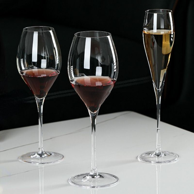 mikiba Ultra Thin Elegant Wine Glasses – Set of 4, Crystal Clear